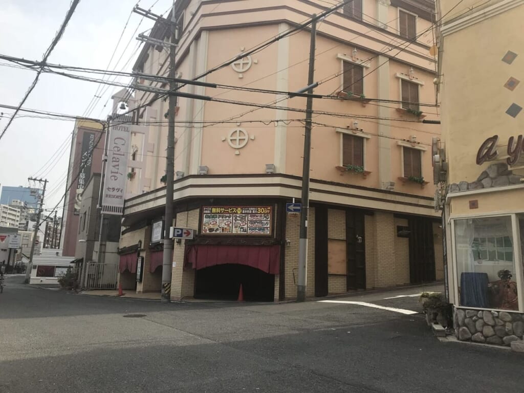 セラヴィ大阪城北詰店 外観